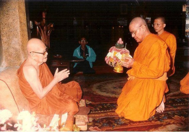 หลวงพ่อฤาษีลิงดำ-15