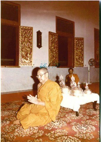 หลวงพ่อฤาษีลิงดำ-18