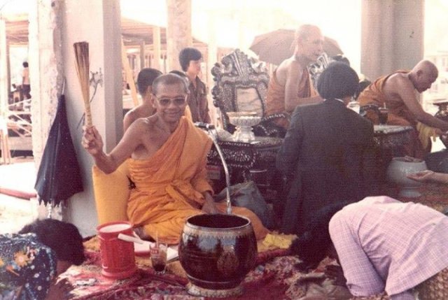 หลวงพ่อฤาษีลิงดำ-27