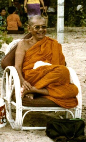 หลวงพ่อฤาษีลิงดำ-8